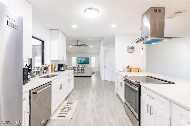 Building Photo - 176 N Waterway Dr NW