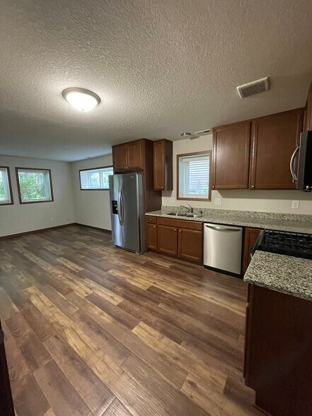 Building Photo - 4522 Aldrich Ave N