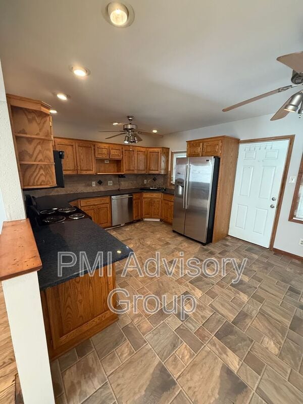 Building Photo - 2347 SE Pennsylvania Ave