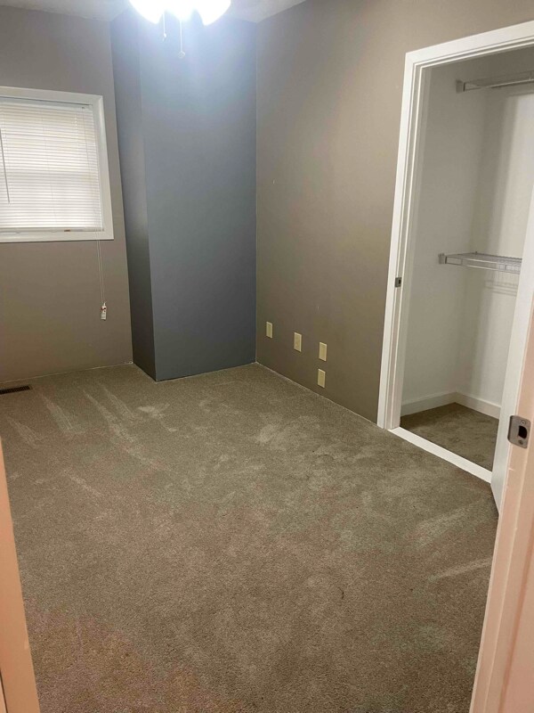 Building Photo - 408 Broadway