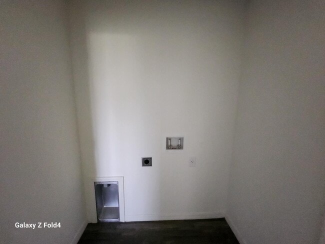 Building Photo - 3424 E Gator Cir