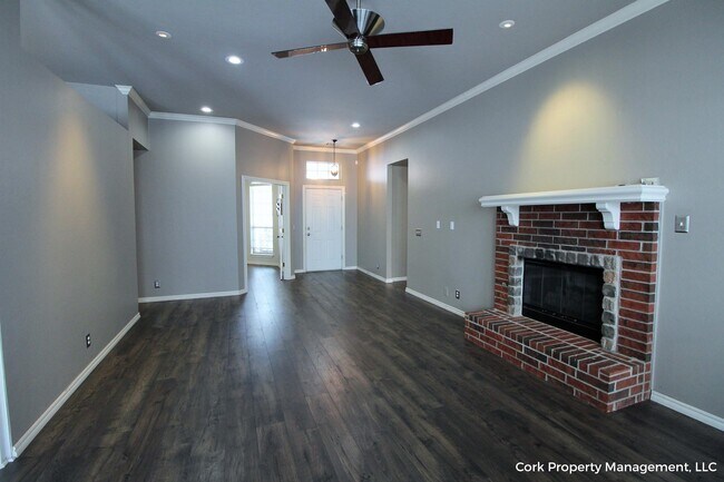 Building Photo - 2808 Stonebrook Rd