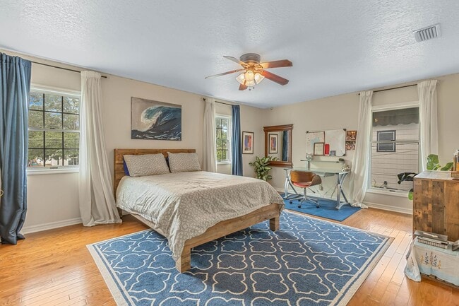 Building Photo - Renovated 3/3 Pool Home home in the heart of Delaney Park of Downtown Orlando