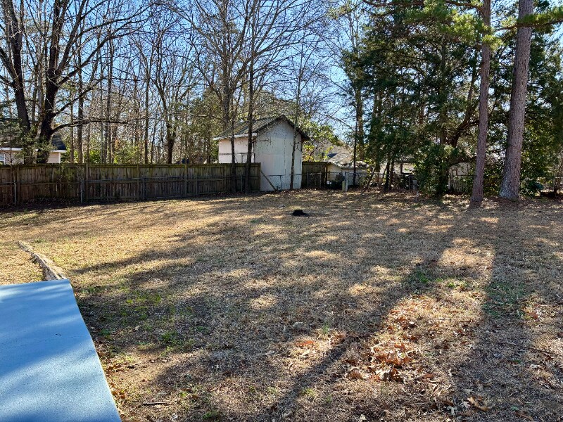 Building Photo - 1136 Chadford Rd