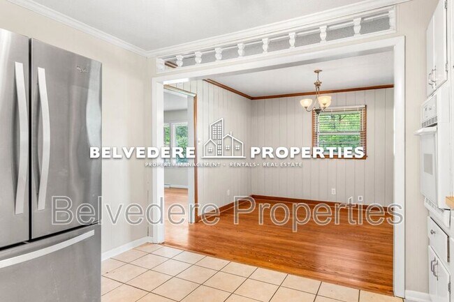 Building Photo - 2203 Oak Hill Dr