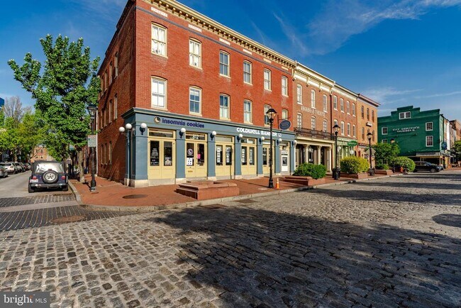 Building Photo - 960 Fell St