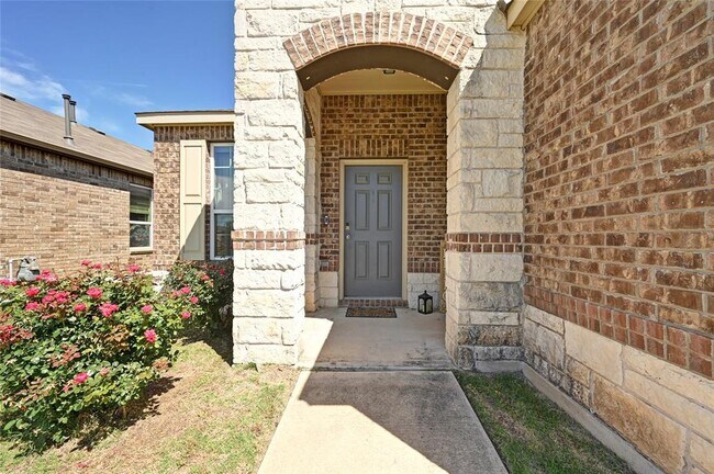 Building Photo - 154 Palm Dr