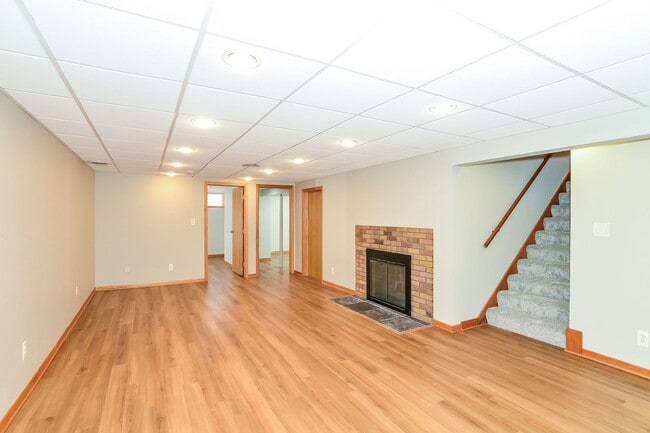 Building Photo - 2420 Sumter Ave S