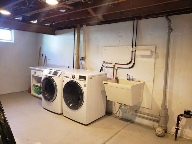 Building Photo - 3 bed 1.5 bath single family home in Wausau