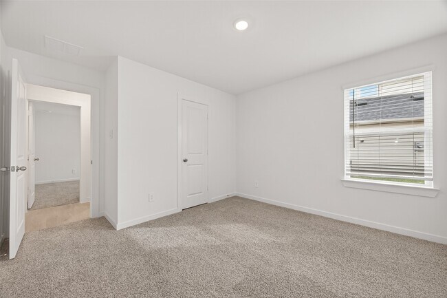 Building Photo - 3827 Langridge Dr