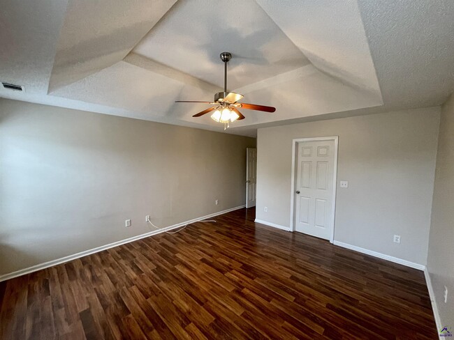 Building Photo - 206 Millstone Way