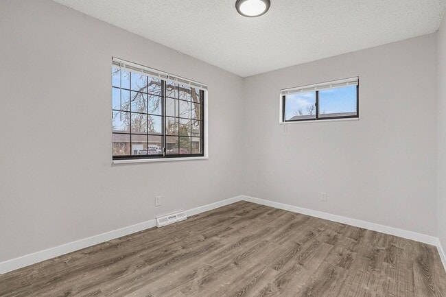 Building Photo - Renovated Duplex Available in Arvada!
