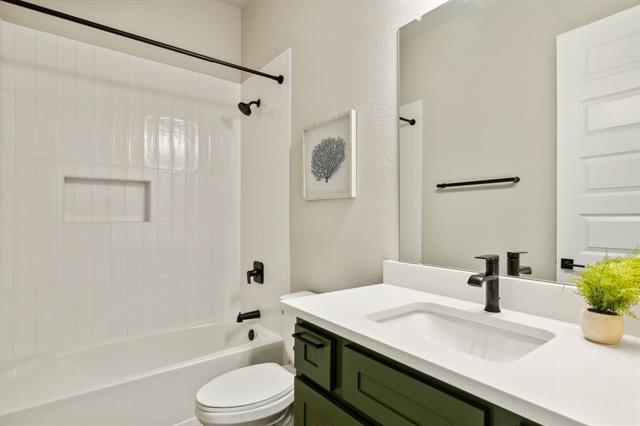 Building Photo - 4302 Highwoods Trl
