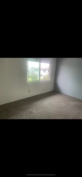 Building Photo - 4702 Madrid Way