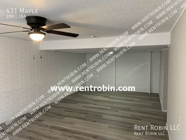 Building Photo - 431 Maple-