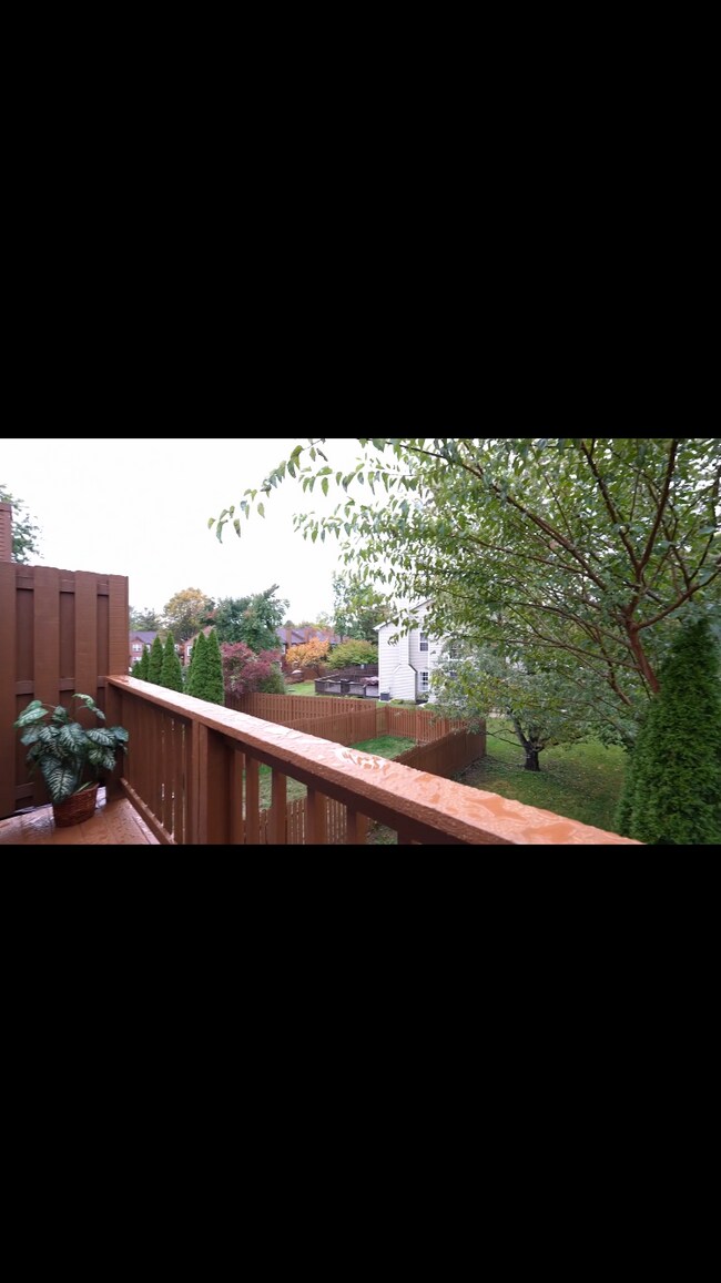 Building Photo - 110 Magnolia Ct