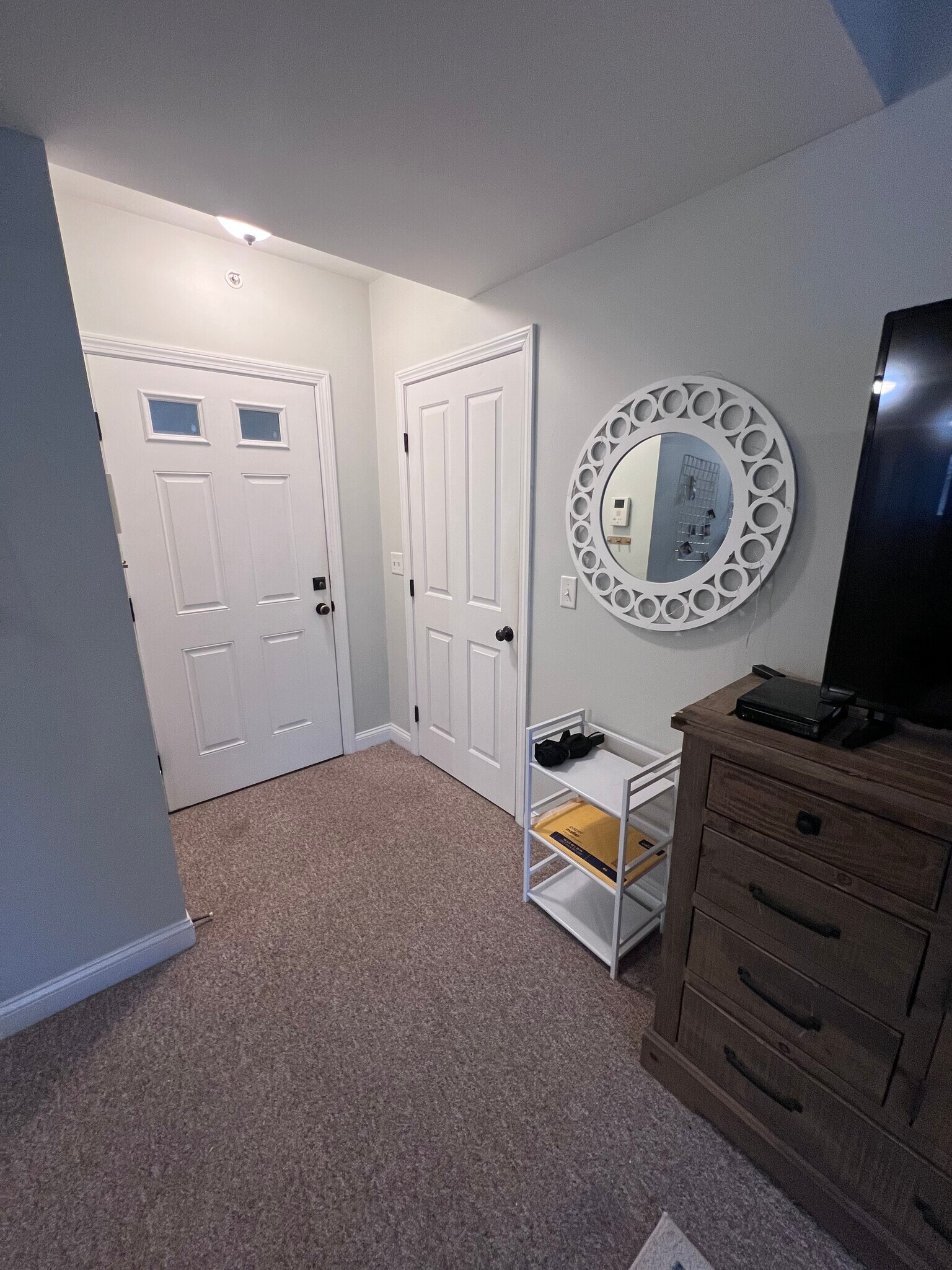 Building Photo - 99 Hillside St