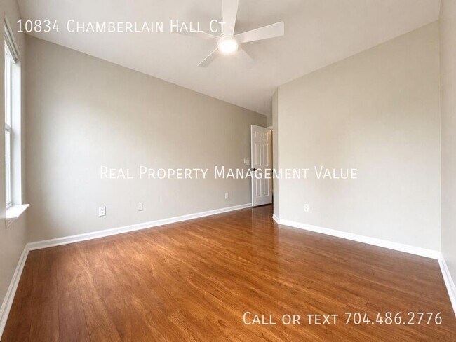 Building Photo - 10834 Chamberlain Hall Ct