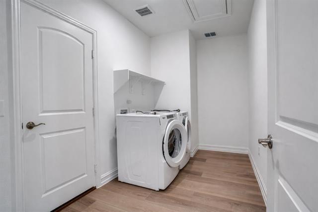 Building Photo - 1600 Tyler Dr