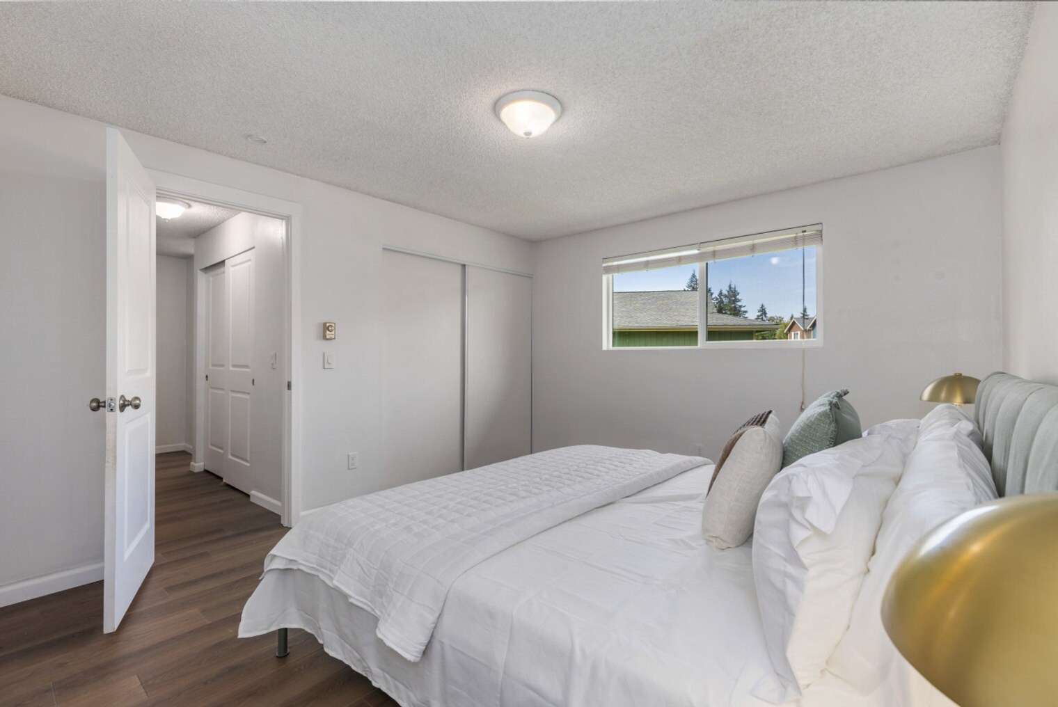 Building Photo - 15706 Ash Way