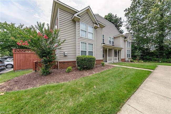 Primary Photo - 108 White Cedar Ln