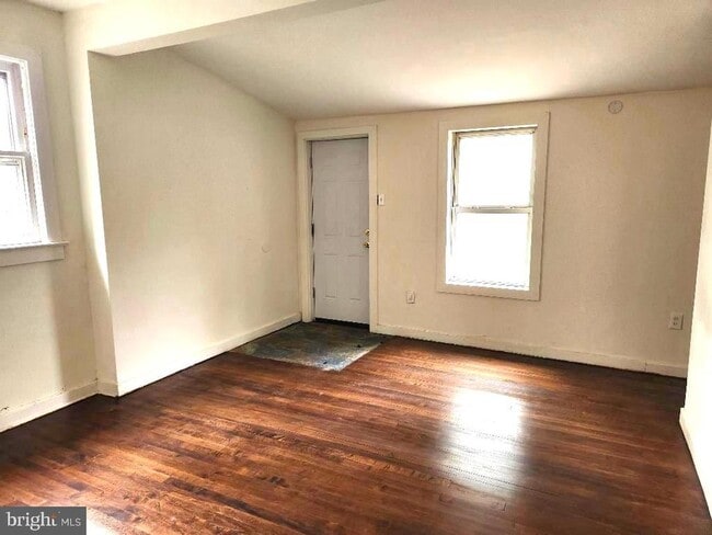 Building Photo - 212 Mulberry St