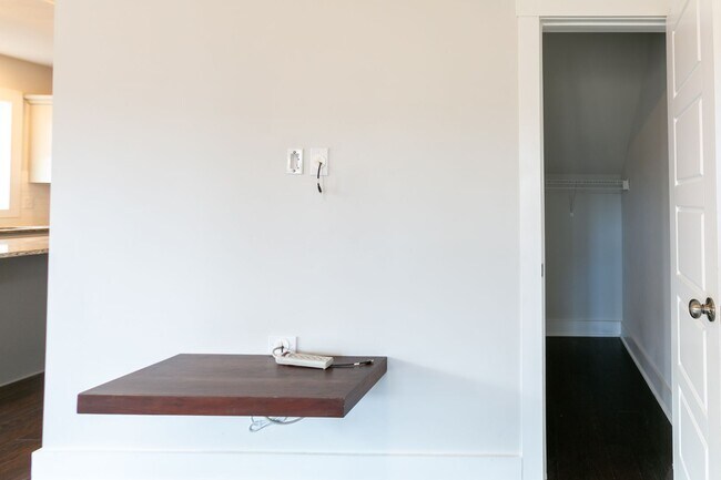 Building Photo - Beautiful 3 Bed/2.5 bath cottage in Chatham Park Available early September