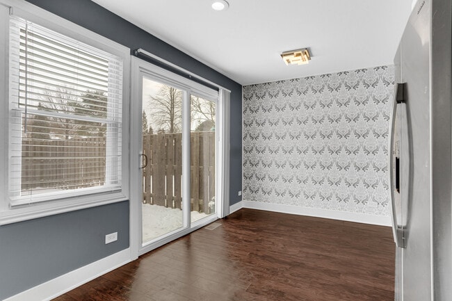 Building Photo - 2035 Stanley Ct