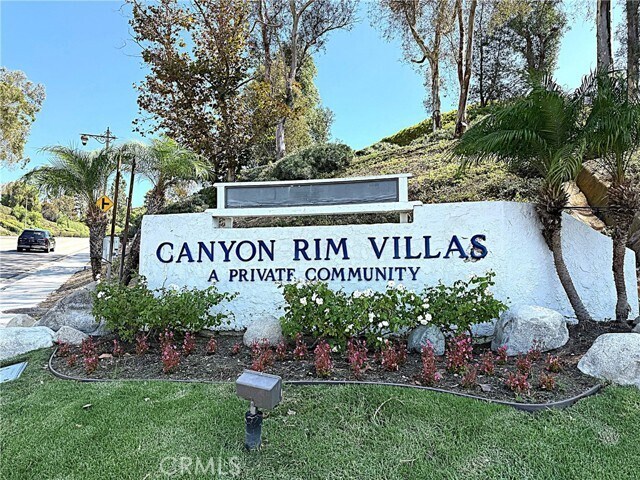 Primary Photo - 545 S Ranch View Cir