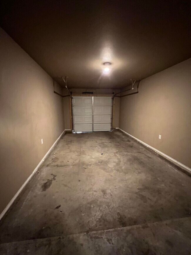 Building Photo - 2914 E Cornell St