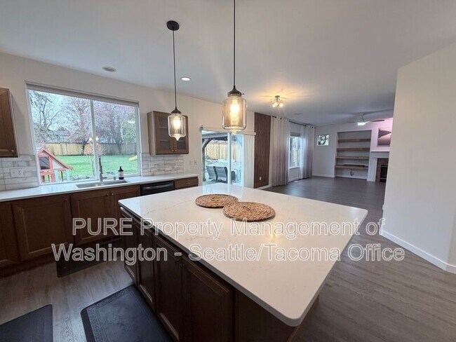 Building Photo - 1725 SW 346th Pl