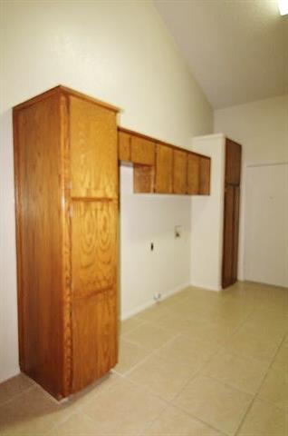 Building Photo - 1110 Curtis Dr