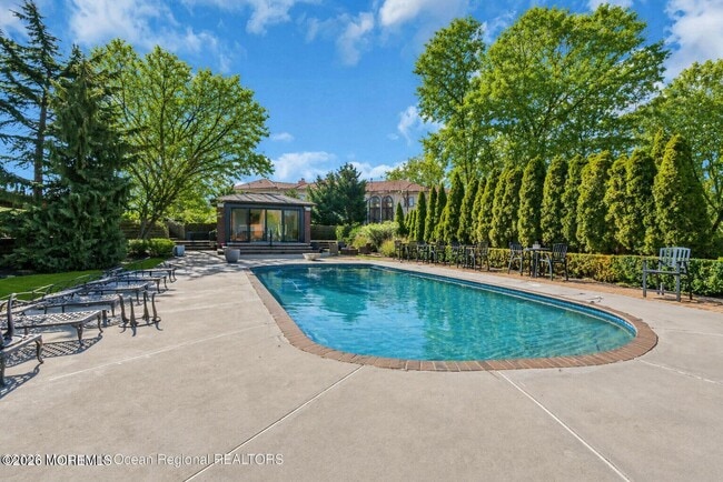 Building Photo - 13 Valley Forge Rd