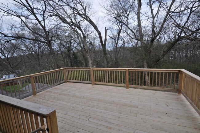 Building Photo - 820 Patricia Dr
