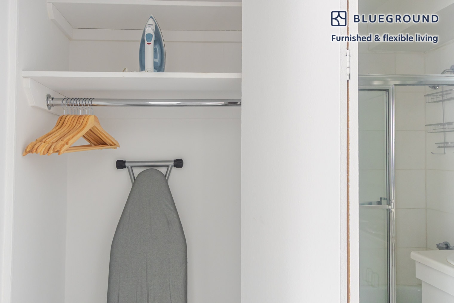 Building Photo - 330 E 46th St