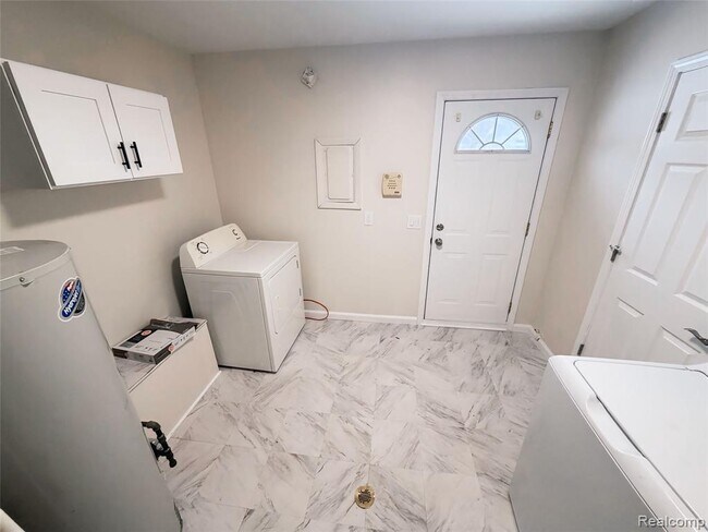 Building Photo - 21053 St Francis