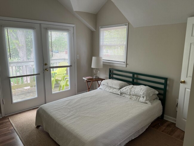 Building Photo - 515 Calhoun St NW