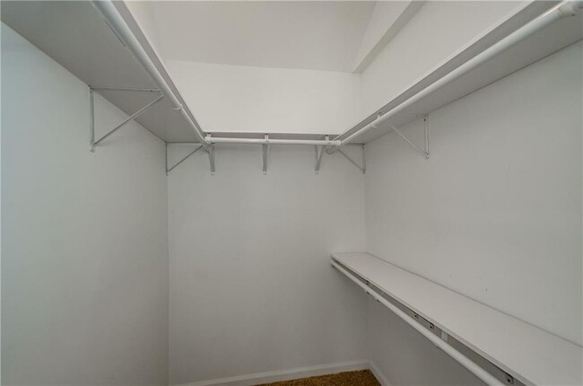 Building Photo - 150 Karina Pl