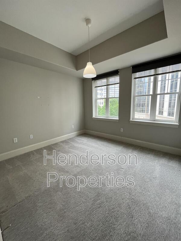 Building Photo - 4620 Piedmont Row Dr