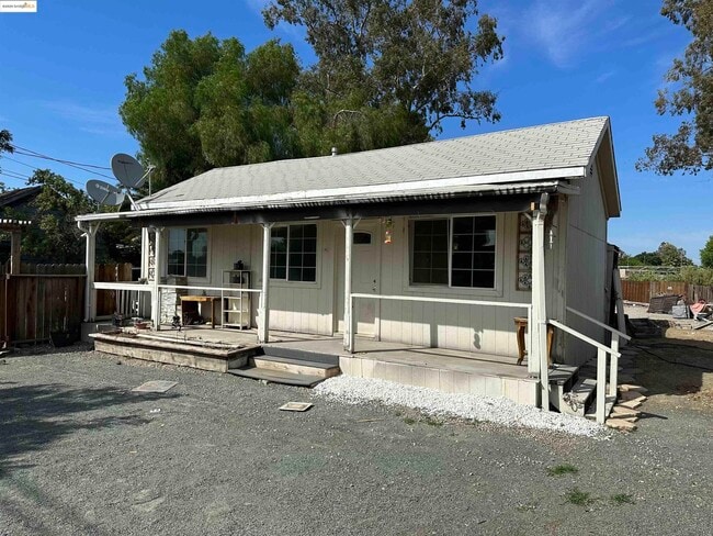 Primary Photo - 15089 Byron Hwy