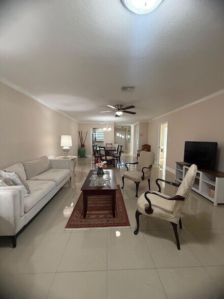 Building Photo - 5775 Fernley Dr W