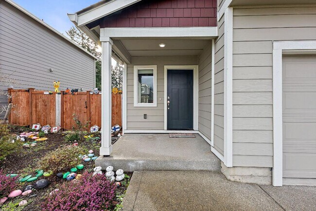 Building Photo - Better Than New Yelm Home with A/C, Walk-In Pantry, Garden Beds & Neighborhood Playground!
