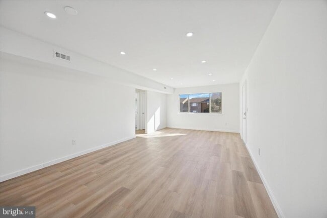 Building Photo - 507 Bradley Ct