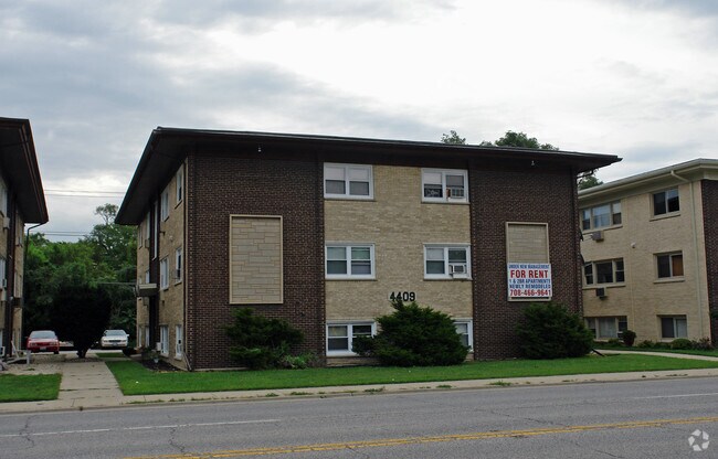Primary Photo - 4409-4415 Prescott Ave