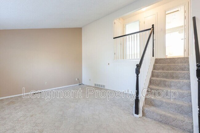 Building Photo - 2165 Hackberry Cir