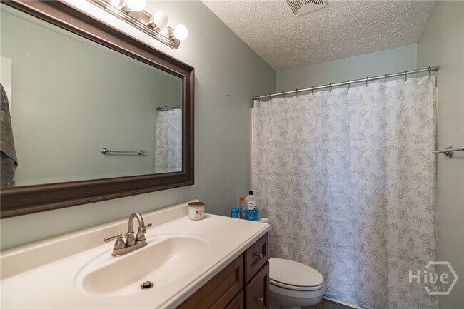 Building Photo - 156 Sleepy Creek Dr