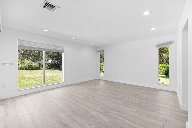 Building Photo - 6875 N Cartee Rd