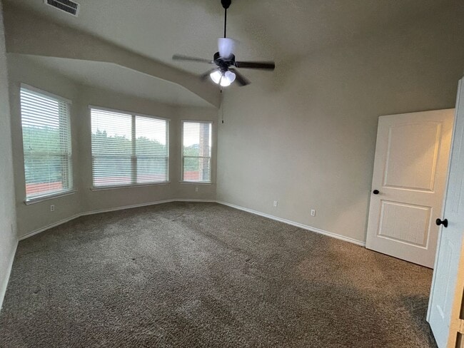 Building Photo - 3240 Valentino Dr