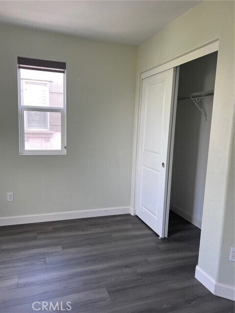 Building Photo - 553 Calle Flor