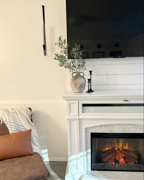 Building Photo - 1709 Chester Valley Ct